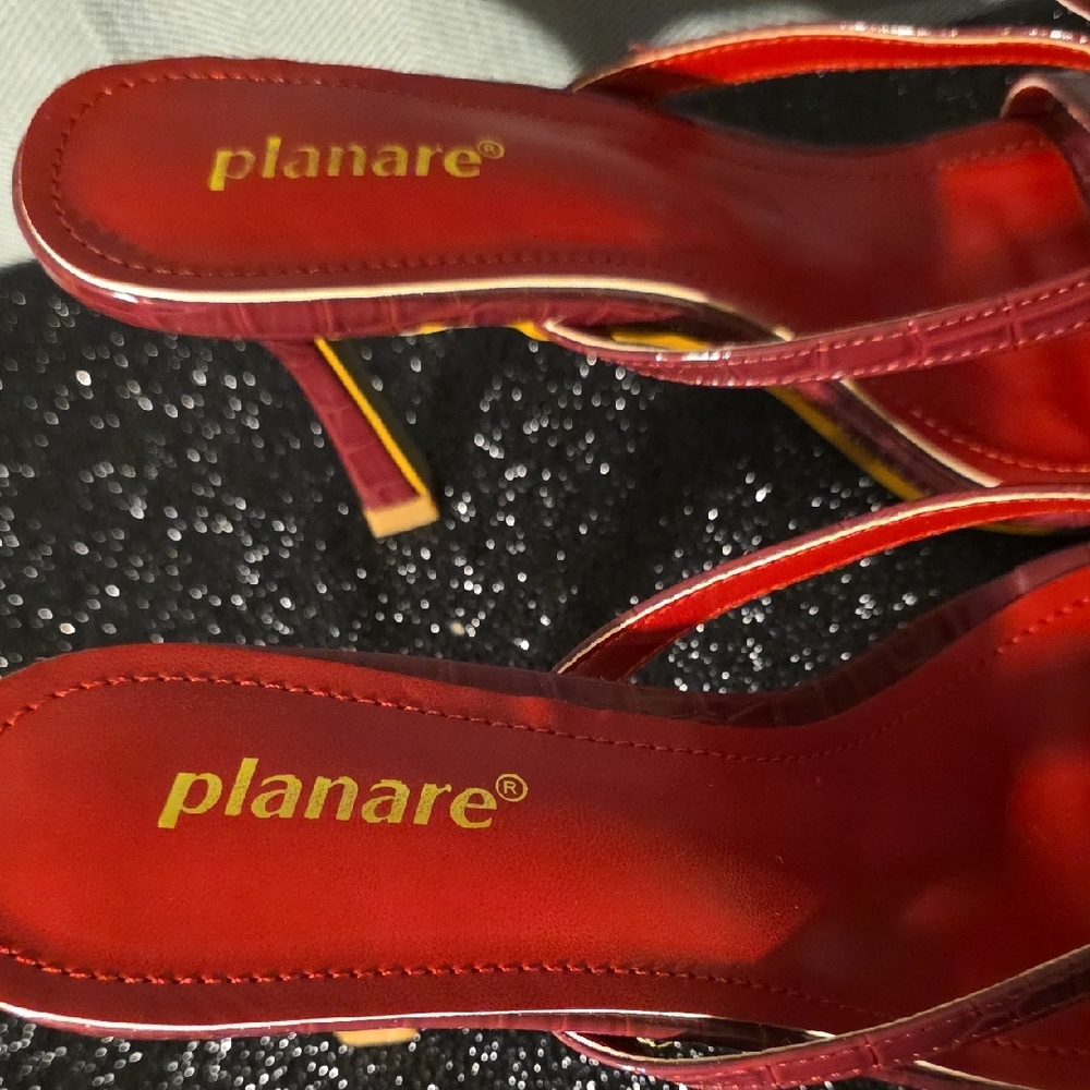 Planare Sandals - Picture 2 of 5